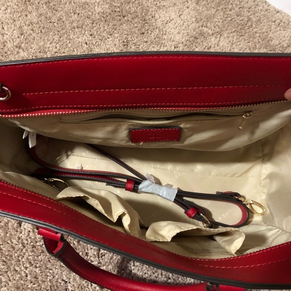Red Purse - Picture 2 of 2